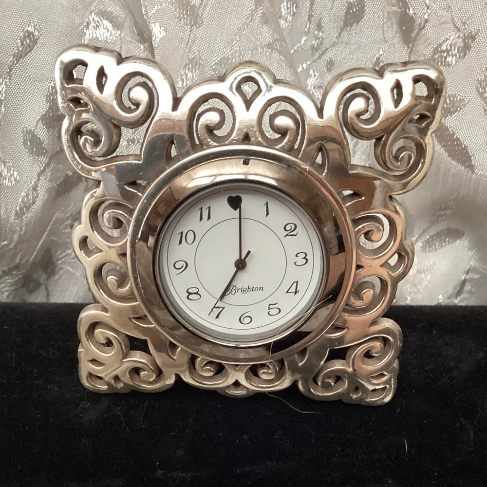Brighton Geneva Desk Clock. New Battery